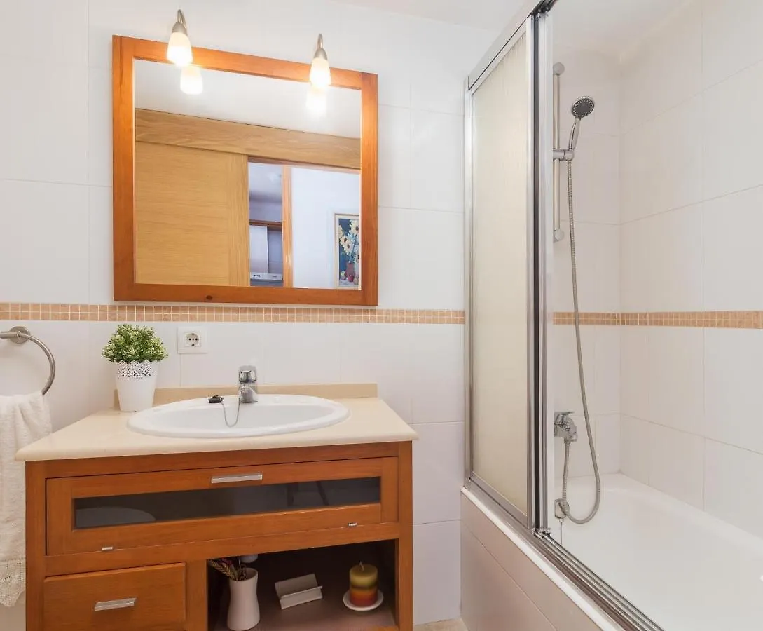 Apartment Francesca Beach With Pool In Playa De Alcudia ספרד